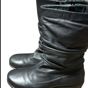 Dansko Women's Devin US8- 9.5 EU 40 Solid Black Leather Pull On Slouch Boots